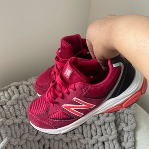17 - New Balance 880s